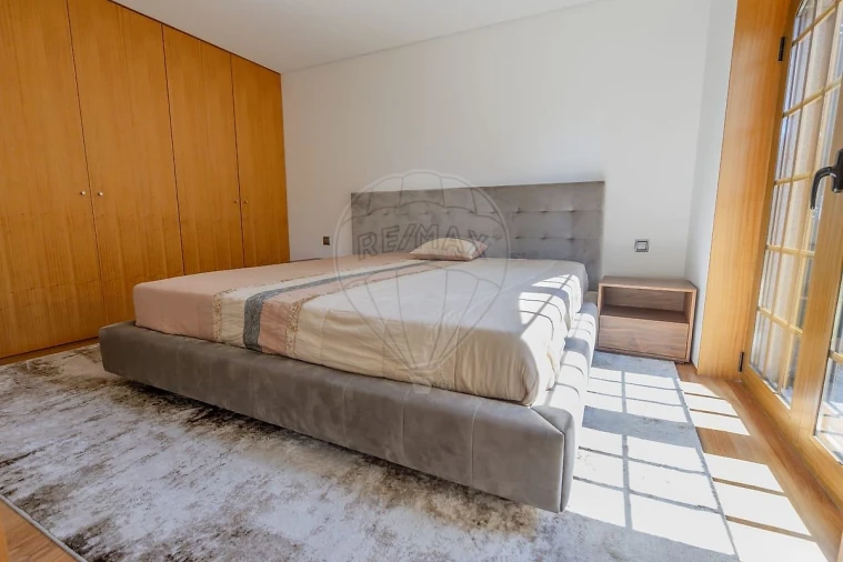 Moradia T4 para Venda em Alpendorada, Várzea e Torrão Foto 17