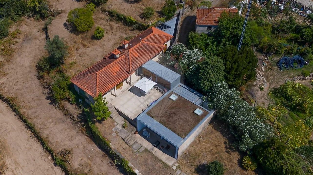 Moradia T4 para Venda em Alpendorada, Várzea e Torrão Foto 22