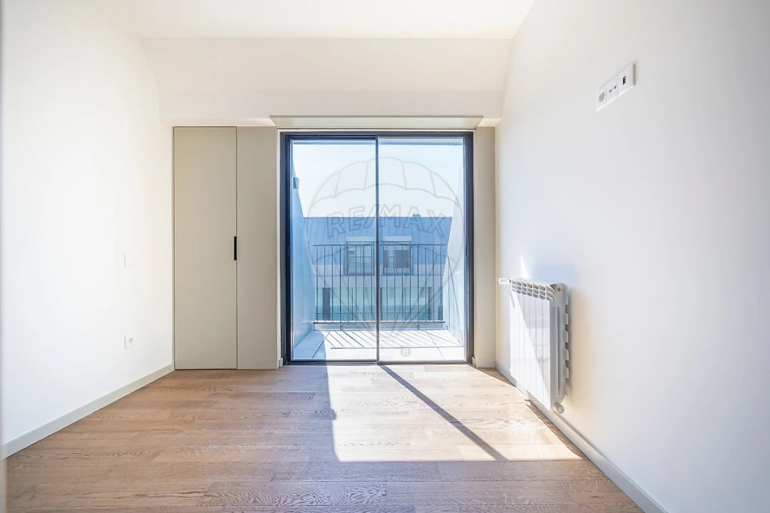 Apartamento T3 para Venda em Espinho Foto 24