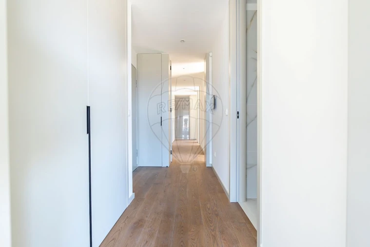 Apartamento T3 para Venda em Espinho Foto 13