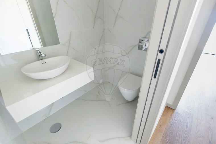 Apartamento T3 para Venda em Espinho Foto 14