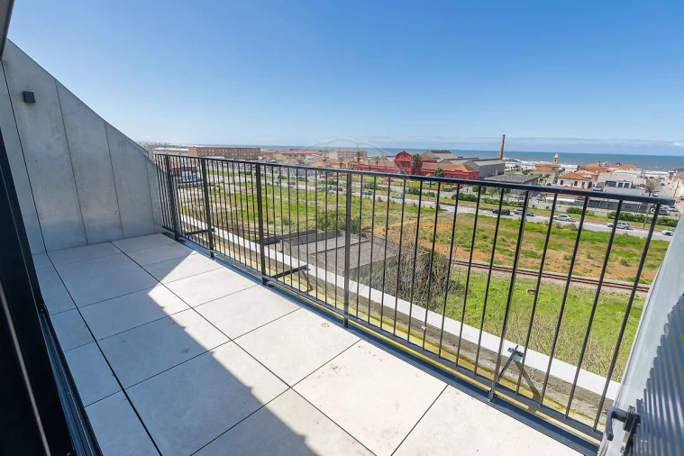 Apartamento T3 para Venda em Espinho Foto 12