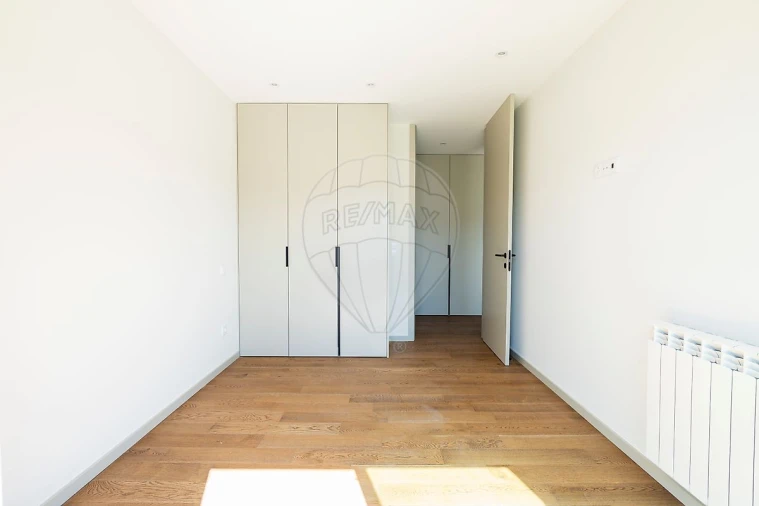 Apartamento T3 para Venda em Espinho Foto 19