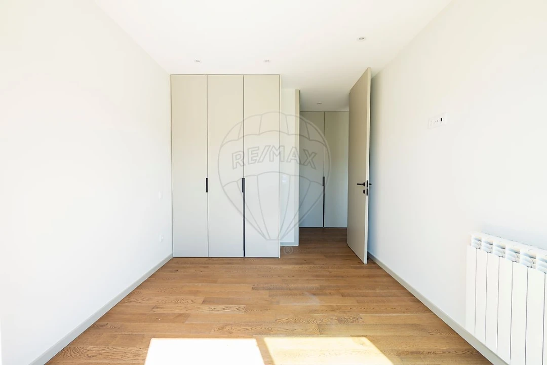 Apartamento T3 para Venda em Espinho Foto 19