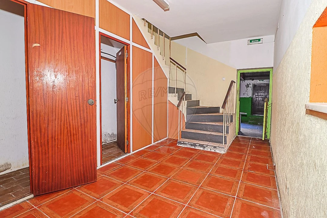 Moradia T2 para Venda em Marinha das Ondas Foto 6