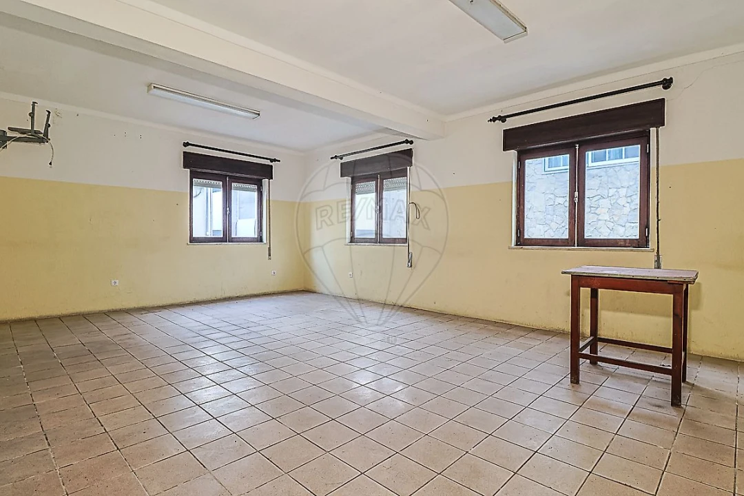 Moradia T2 para Venda em Marinha das Ondas Foto 12