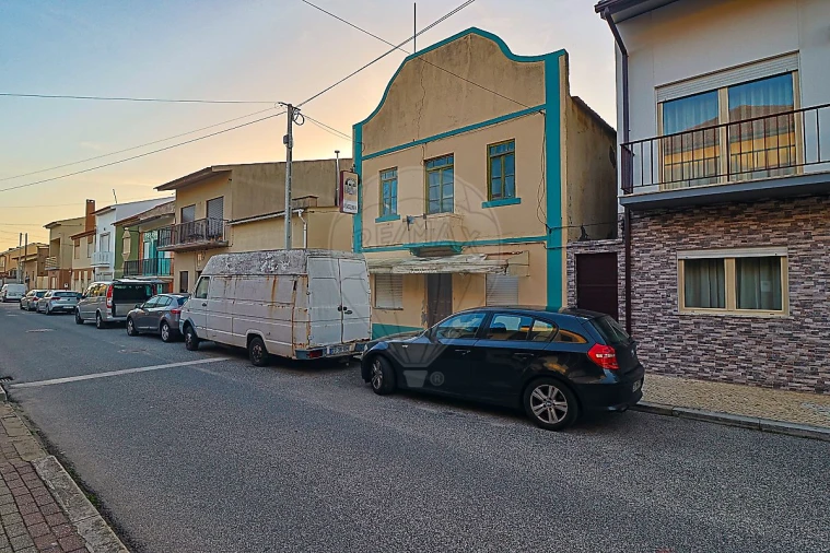 Moradia T2 para Venda em Marinha das Ondas Foto 14