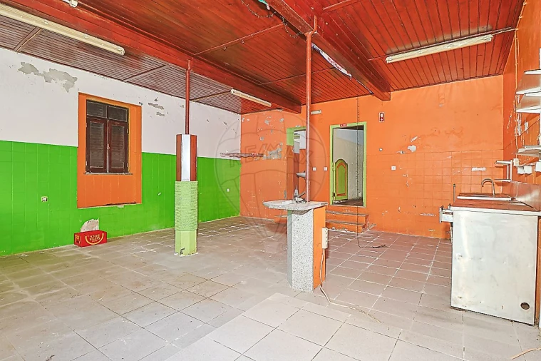 Moradia T2 para Venda em Marinha das Ondas Foto 3