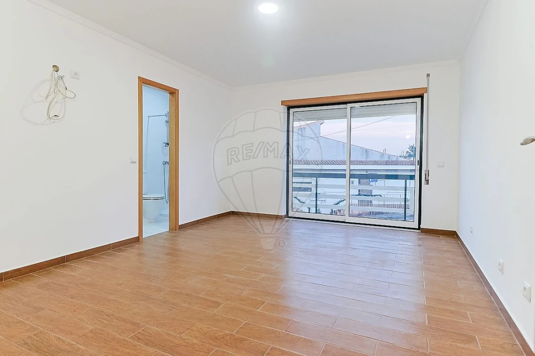 Moradia T3 para Venda em Alhadas Foto 7