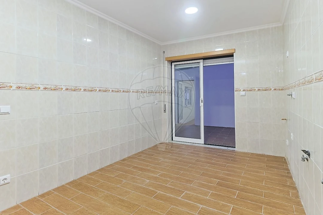 Moradia T3 para Venda em Alhadas Foto 24