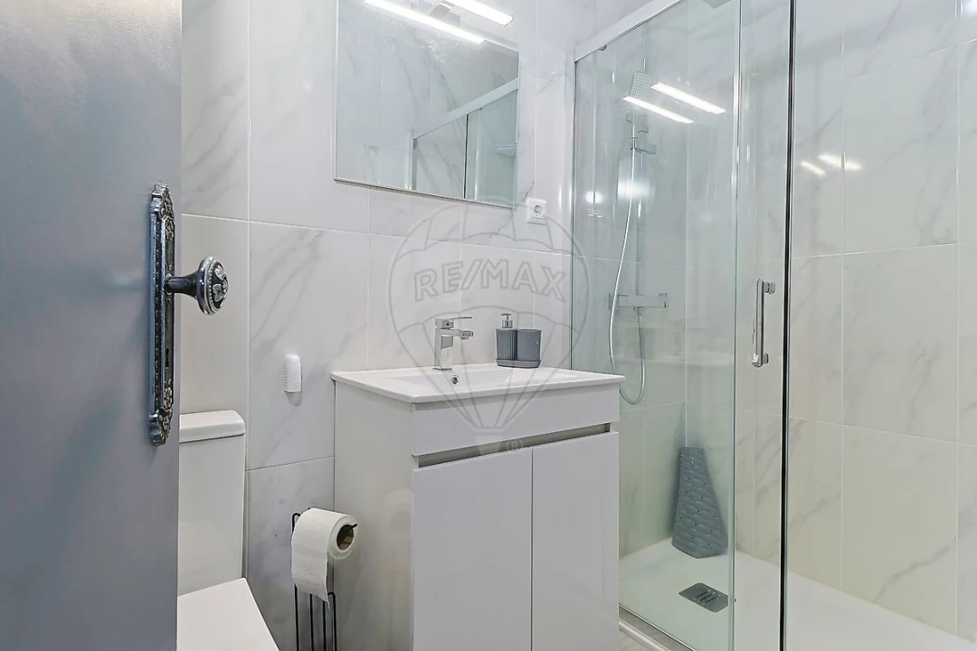 Apartamento T2 para Venda em Buarcos Foto 6