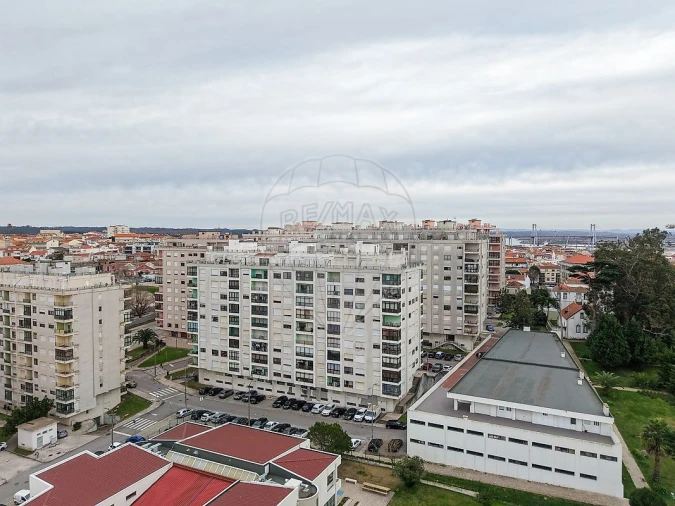 Apartamento T2 para Venda em Buarcos Foto 2