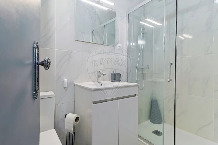 Apartamento T2 para Venda em Buarcos Foto 6