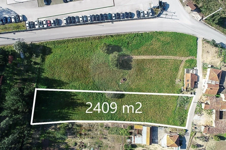 Terreno para Venda em Vila Nova de Anços Foto 1