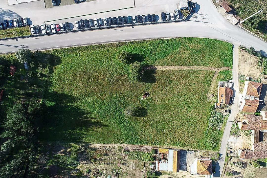Terreno para Venda em Vila Nova de Anços Foto 4
