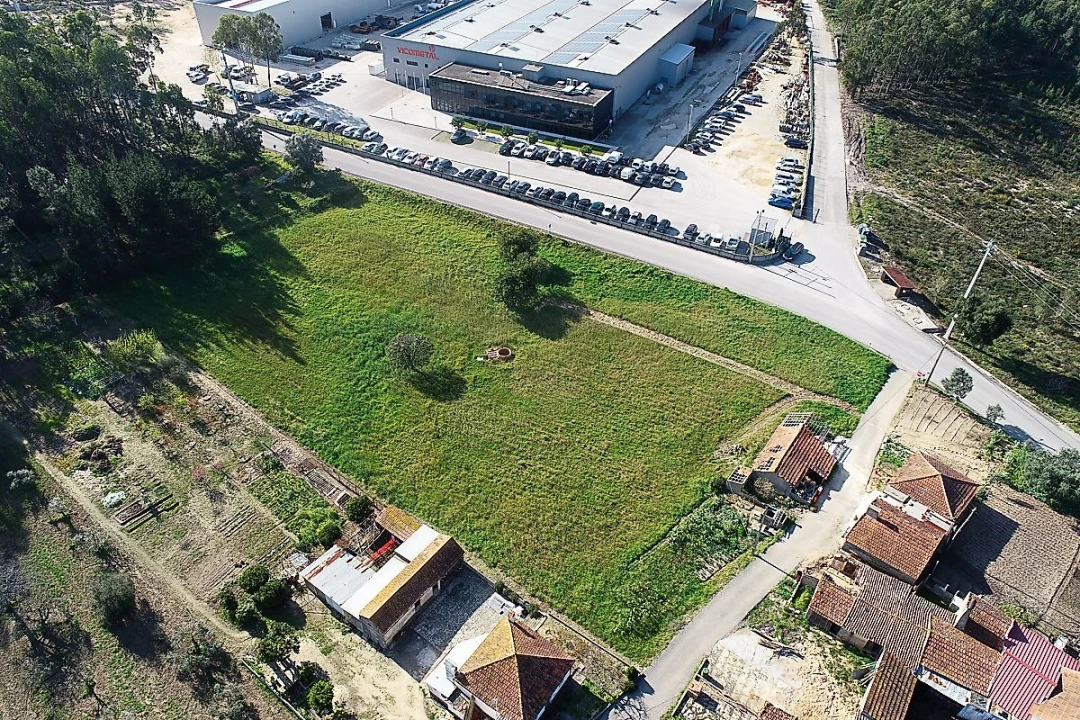 Terreno para Venda em Vila Nova de Anços Foto 2
