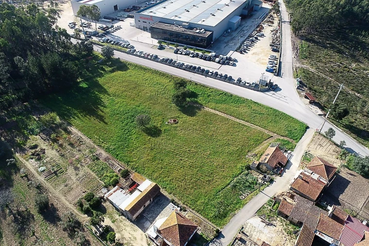 Terreno para Venda em Vila Nova de Anços Foto 3