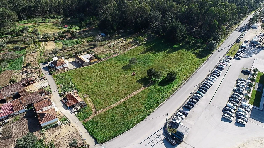 Terreno para Venda em Vila Nova de Anços