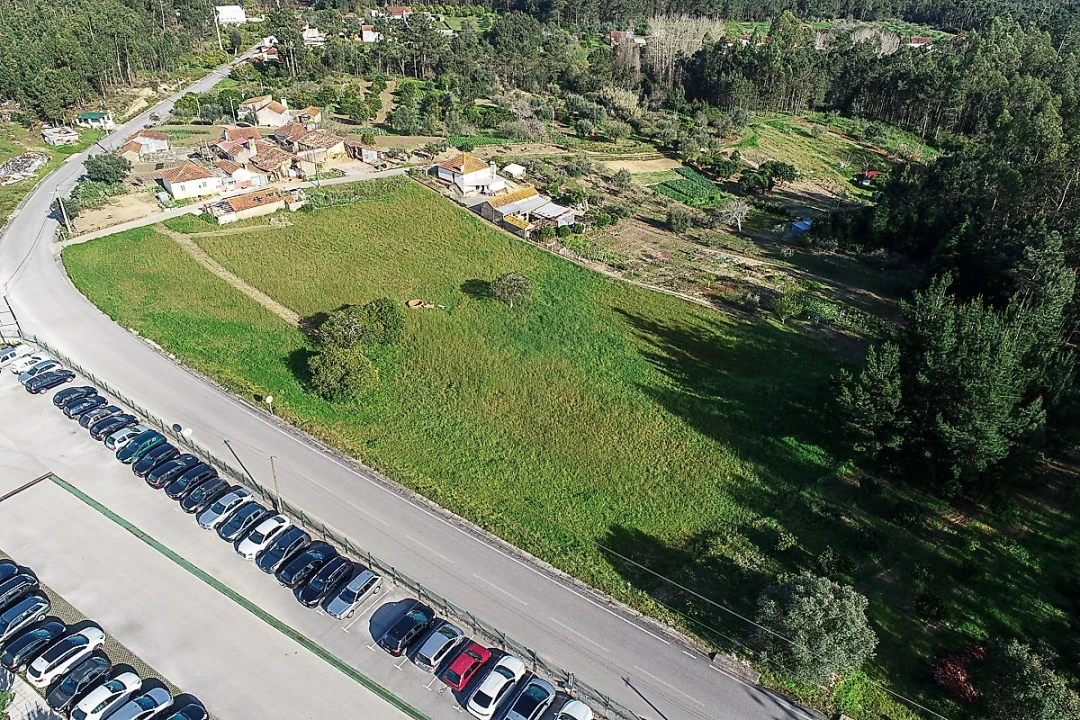 Terreno para Venda em Vila Nova de Anços Foto 9