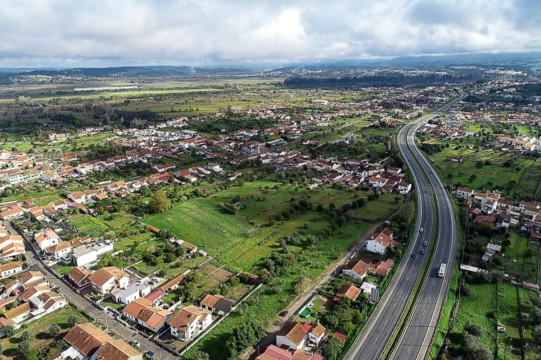 Terreno para Venda em São Martinho do Bispo e Ribeira de Frades Foto 1