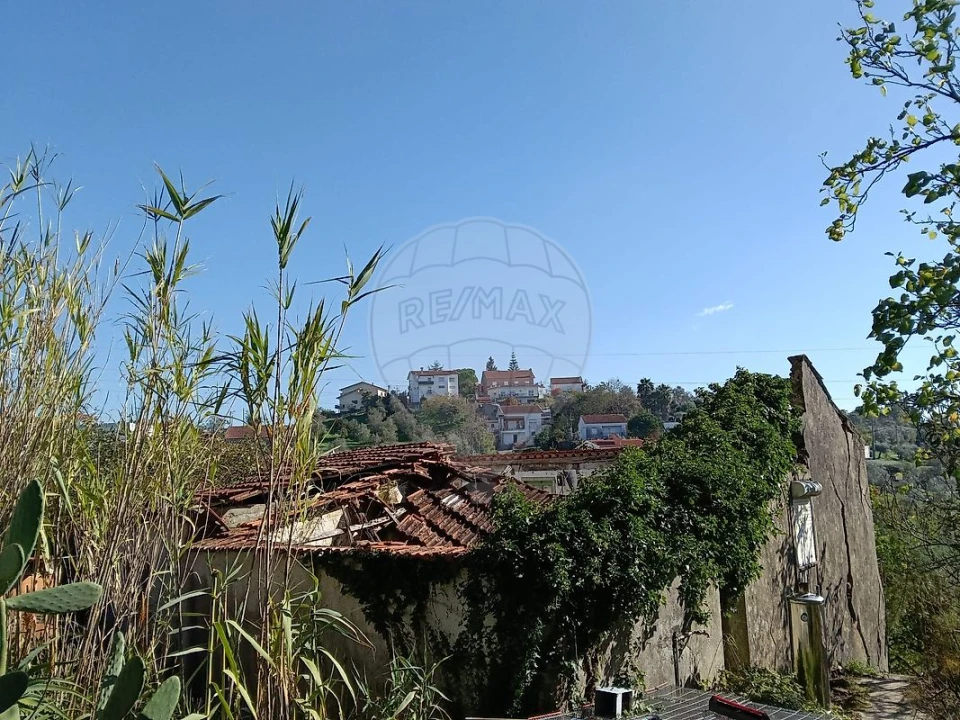 Moradia T2 para Venda em Santa Clara e Castelo Viegas Foto 4