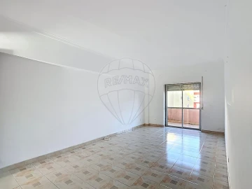 Apartamento T2 para Venda em Algueirão-Mem Martins