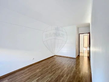 Apartamento T2 para Venda em Algueirão-Mem Martins