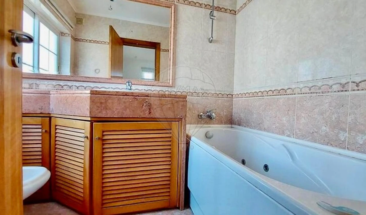 Apartamento T3 para Venda em Santa Maria e São Miguel, São Martinho, São Pedro Penaferrim Foto 17