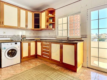 Apartamento T3 para Venda em Santa Maria e São Miguel, São Martinho, São Pedro Penaferrim