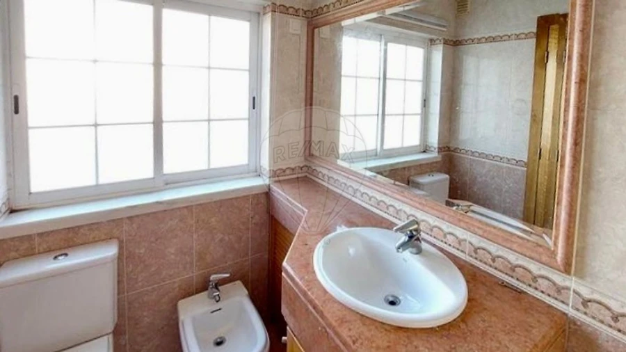 Apartamento T3 para Venda em Santa Maria e São Miguel, São Martinho, São Pedro Penaferrim Foto 18