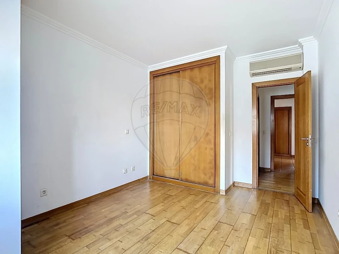 Apartamento T3 para Venda em Santa Maria e São Miguel, São Martinho, São Pedro Penaferrim Foto 12