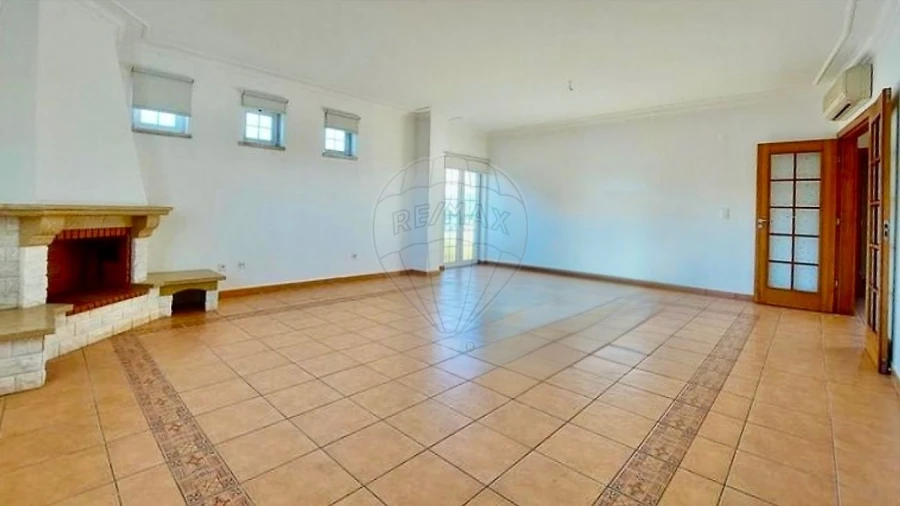 Apartamento T3 para Venda em Santa Maria e São Miguel, São Martinho, São Pedro Penaferrim Foto 6