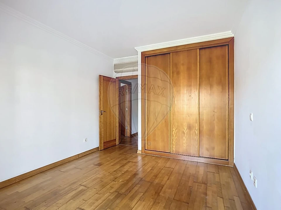 Apartamento T3 para Venda em Santa Maria e São Miguel, São Martinho, São Pedro Penaferrim Foto 15