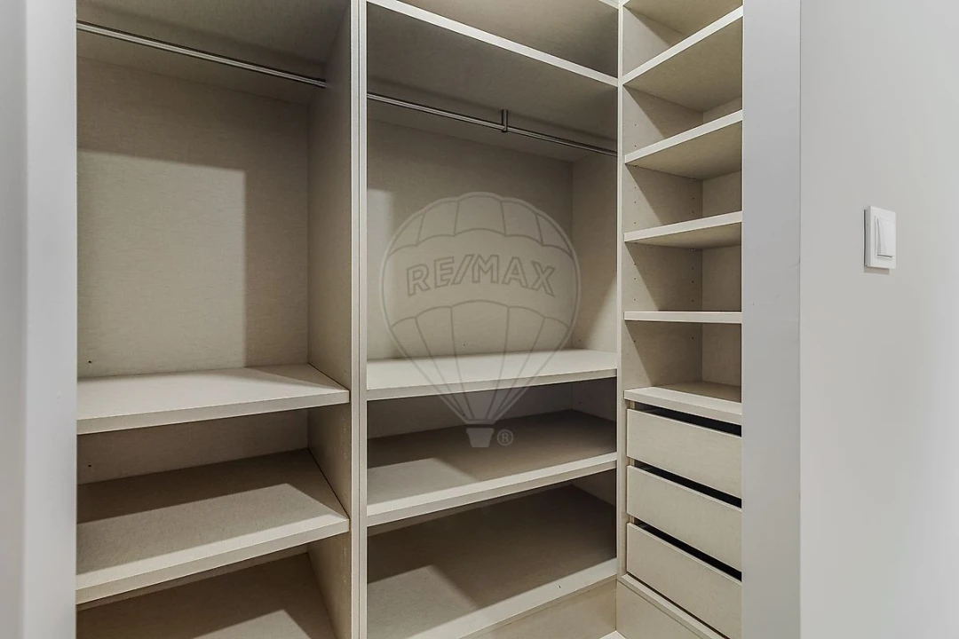 Apartamento T2 para Venda em Cedofeita, Santo Ildefonso, Sé, Miragaia, São Nicolau e Vitória Foto 15