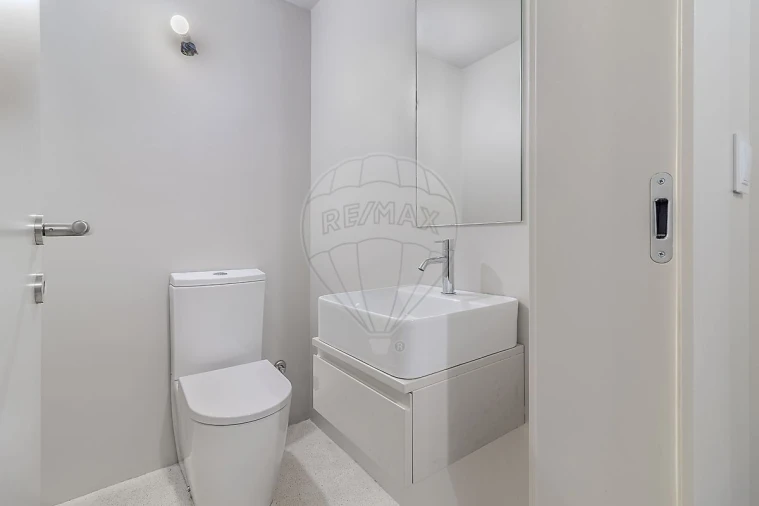 Apartamento T2 para Venda em Cedofeita, Santo Ildefonso, Sé, Miragaia, São Nicolau e Vitória Foto 20