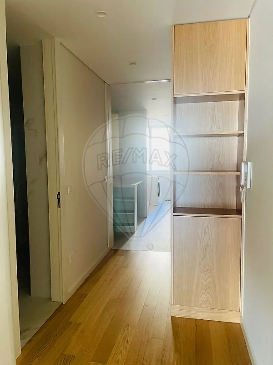 Apartamento T2 para Arrendamento em Aldoar, Foz do Douro e Nevogilde Foto 30