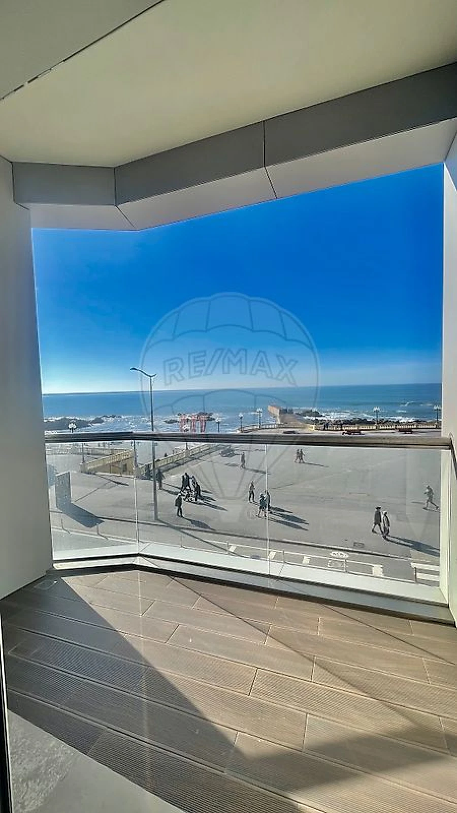 Apartamento T2 para Arrendamento em Aldoar, Foz do Douro e Nevogilde Foto 2