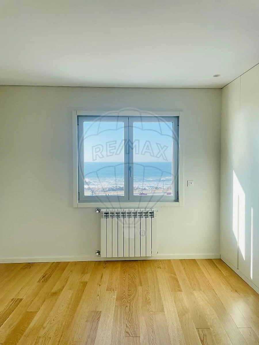 Apartamento T2 para Arrendamento em Aldoar, Foz do Douro e Nevogilde Foto 22