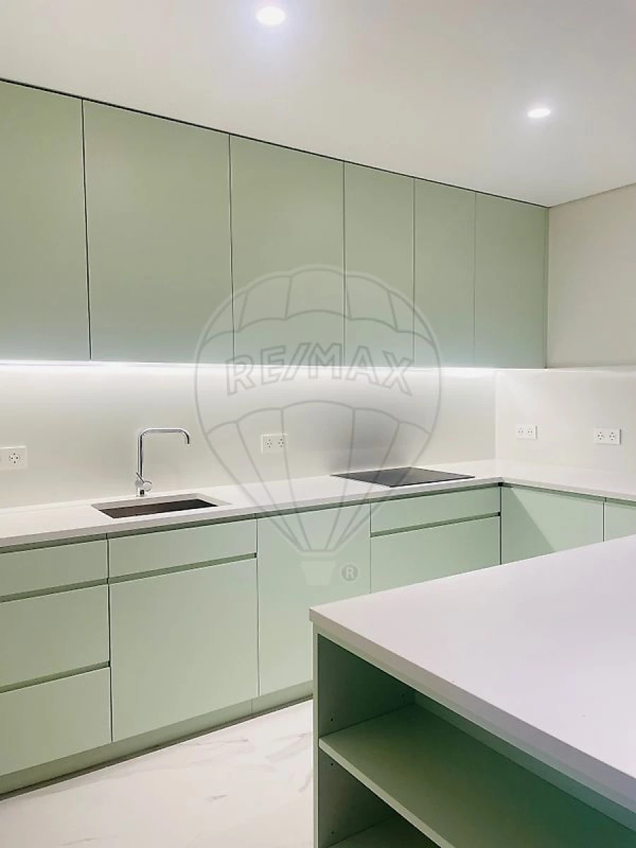 Apartamento T2 para Arrendamento em Aldoar, Foz do Douro e Nevogilde Foto 13