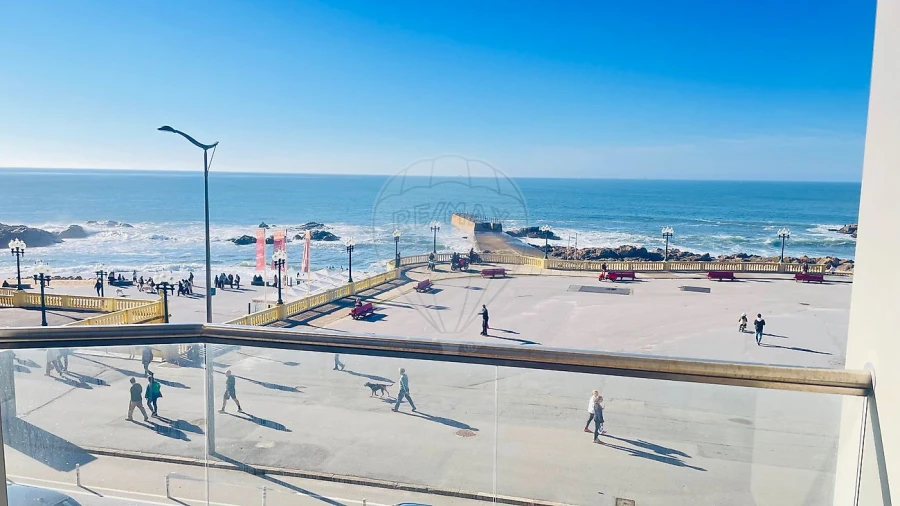 Apartamento T2 para Arrendamento em Aldoar, Foz do Douro e Nevogilde Foto 3