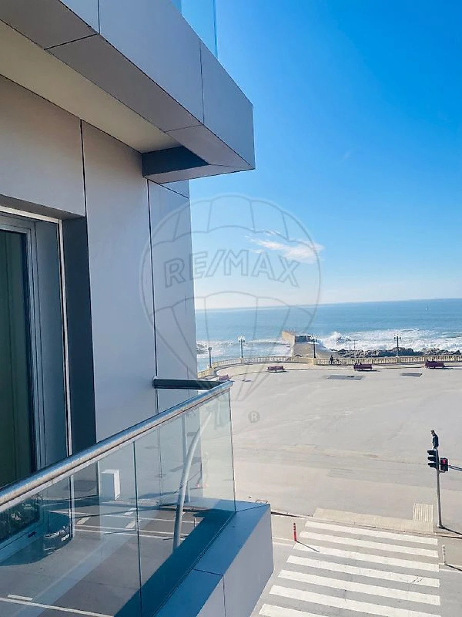 Apartamento T2 para Arrendamento em Aldoar, Foz do Douro e Nevogilde Foto 28