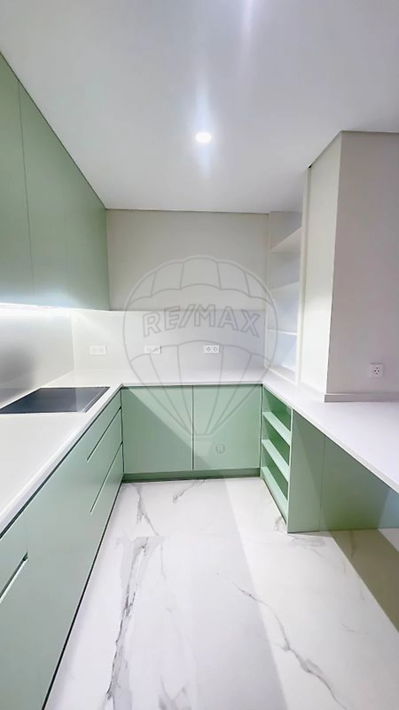 Apartamento T2 para Arrendamento em Aldoar, Foz do Douro e Nevogilde Foto 14