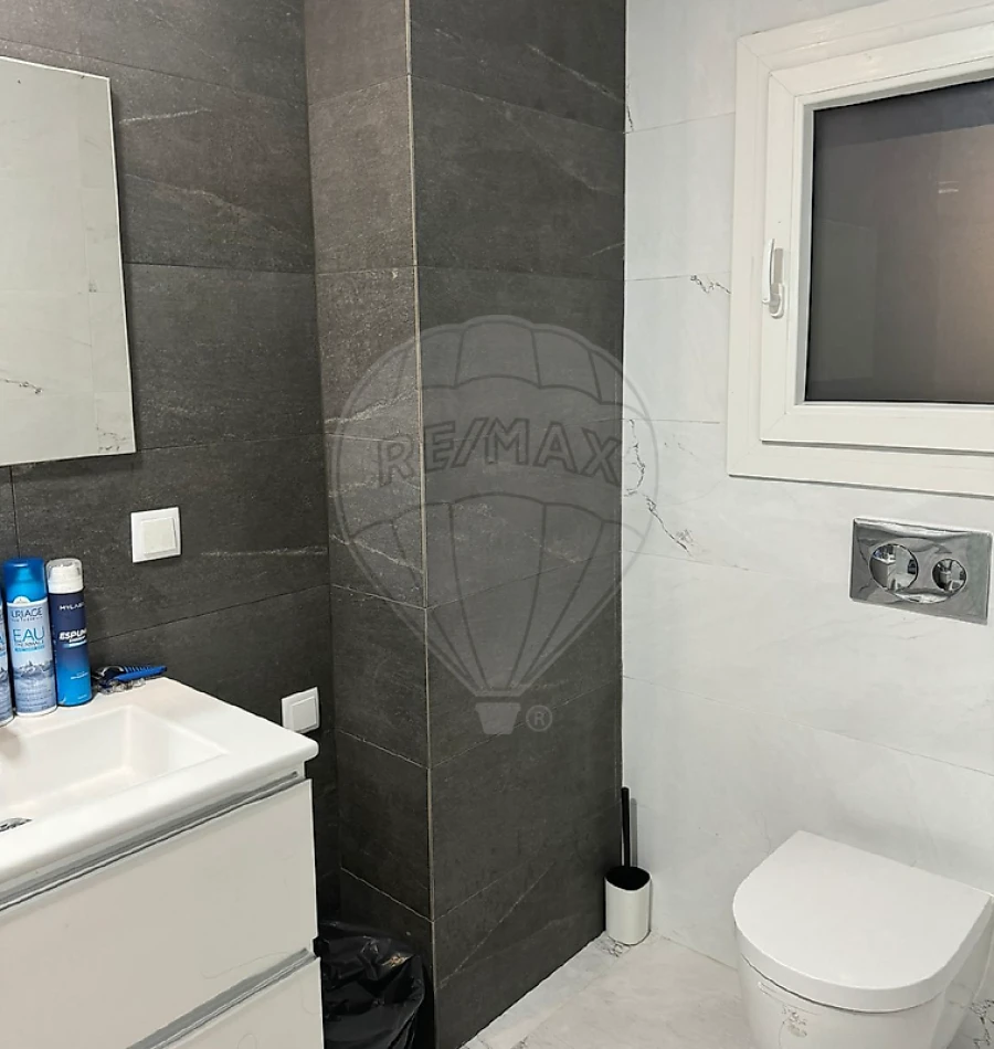 Moradia T4 para Arrendamento em Vialonga Foto 7