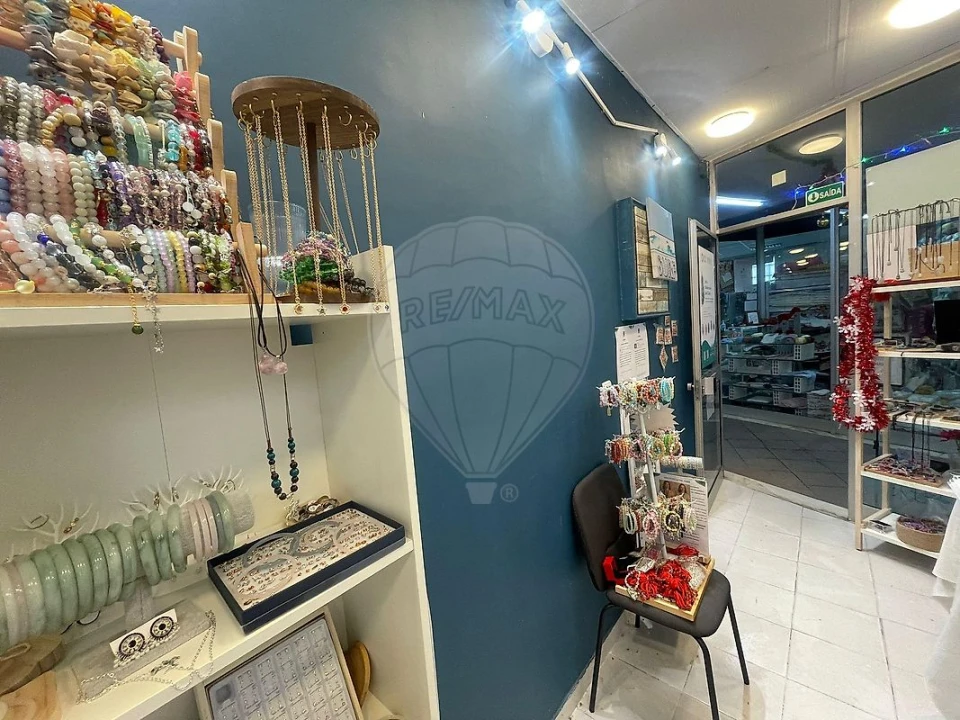 Loja para Arrendamento em Vialonga Foto 8