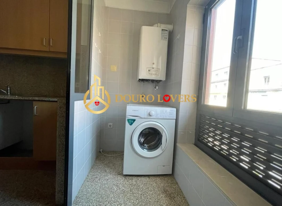 Apartamento T2 para Venda em Oliveira do Douro Foto 8