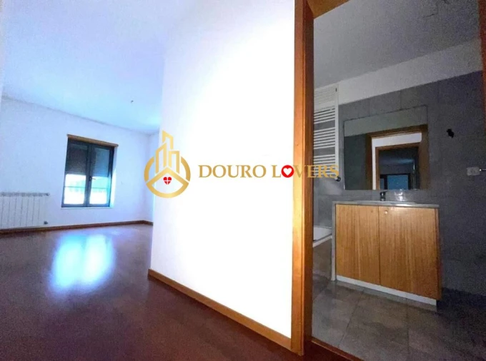 Apartamento T2 para Venda em Oliveira do Douro Foto 14