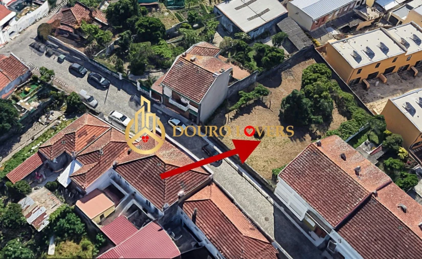 Terreno para Venda em Campanhã Foto 1