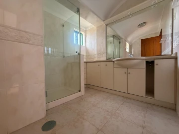 Apartamento T4 para Venda em Póvoa de Varzim, Beiriz e Argivai