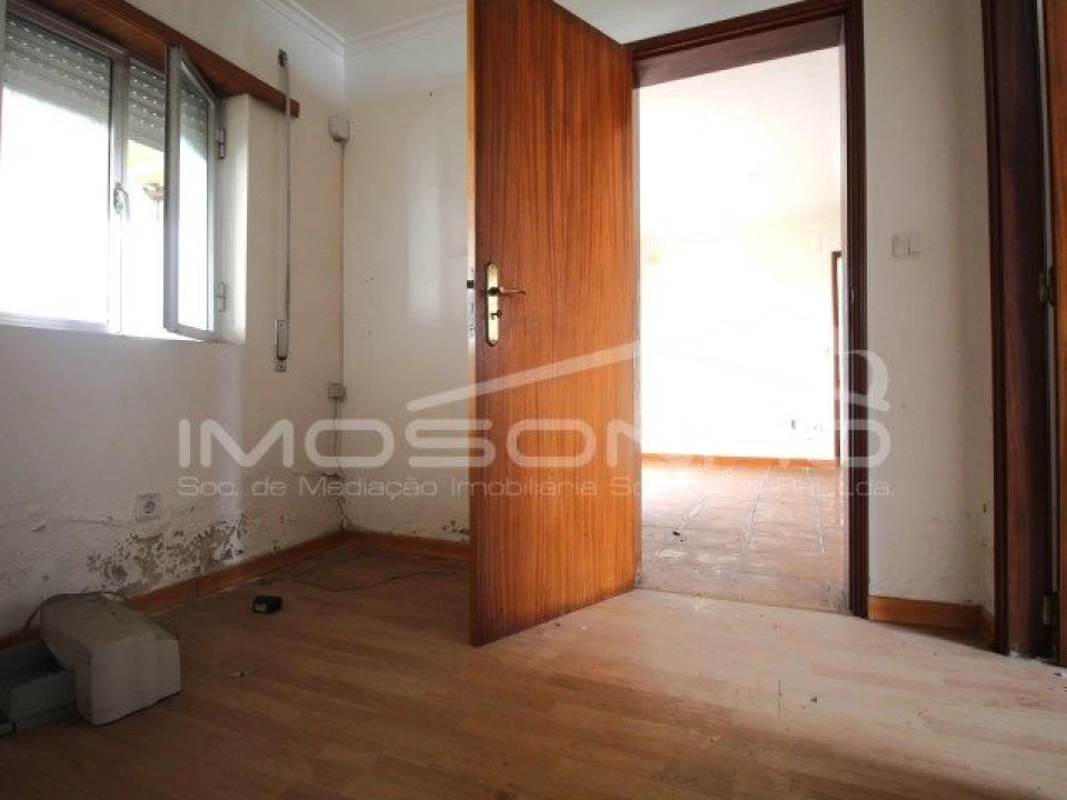 Apartamento T3 para Venda em Marinha Grande Foto 3