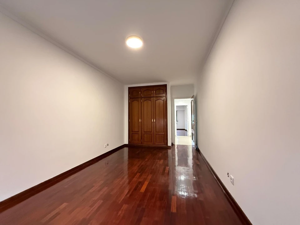 Apartamento T2 para Venda em Alcabideche Foto 13